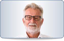 PSADT 5 meses. Prostatectomía radical. Radioterapia de rescate. Paciente diagnosticado con cáncer de próstata.  Recidiva Recurrencia bioquímica de alto riesgo. Tiempo de duplicación del PSA. Recomendaciones de las guías. Cáncer de próstata. EAU. NCCN. Correlación entre PSADT y la RBQ de alto riesgo. 
